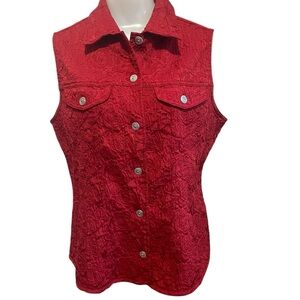 Chico's Red Sleeveless Button Down Shirt/Vest with Rose Textured Detail size 1/M
